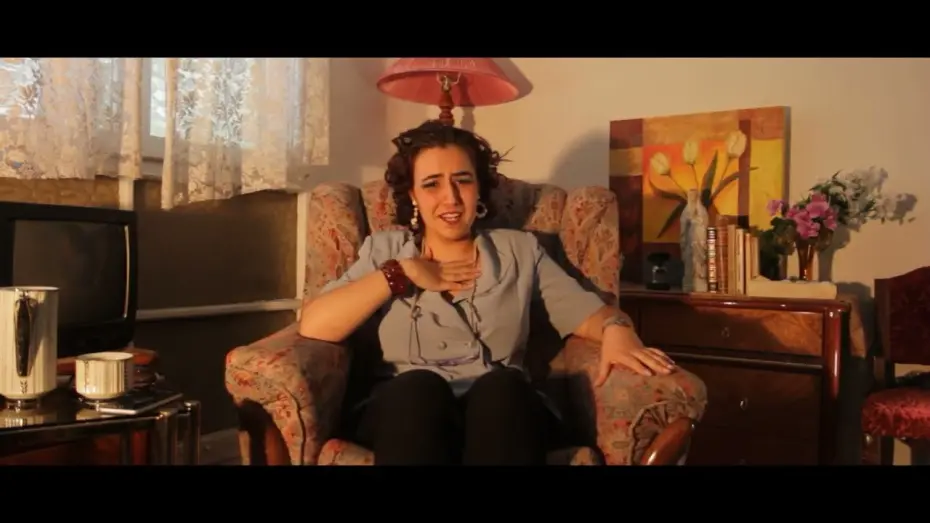 Video for the film Entre Dos Puertas — ENTRE DOS PUERTAS [TRÁILER OFICIAL]