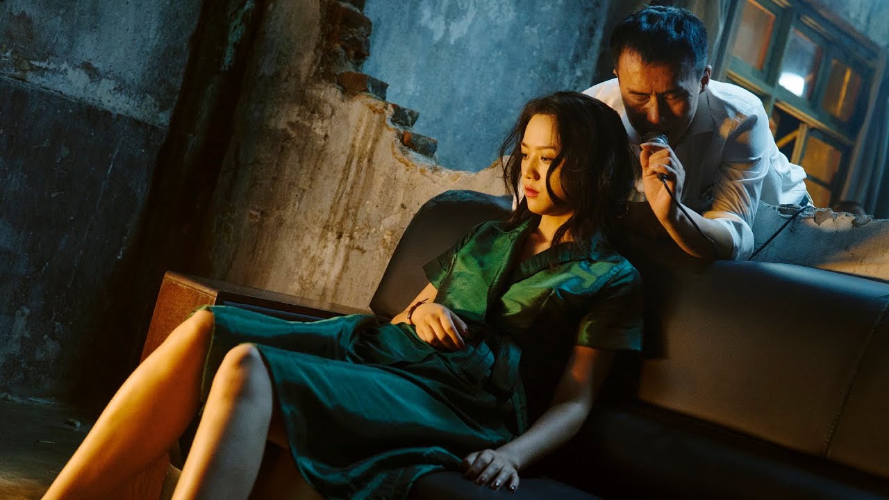 Video for the film Long Day's Journey Into Night — Official Trailer