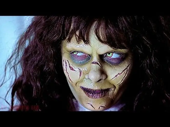 Video for the film Scary Movie 2 — Scary Movie 2 (Trailer español)