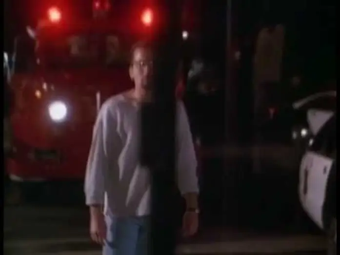 Video for the film The Arrival — The Arrival (1996) - Trailer (deutsch/german)