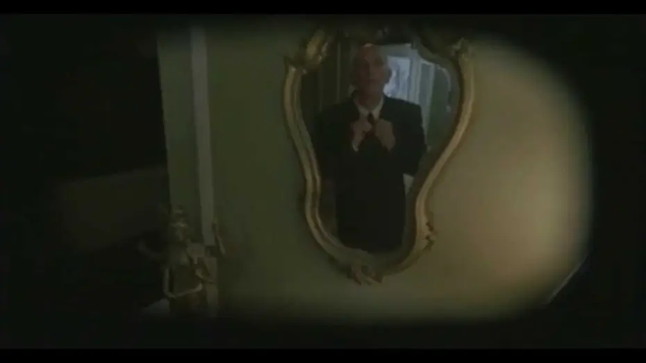 Video for the film Being John Malkovich — Being John Malkovich (Trailer Deutsch/German) - John Cusack, Cameron Diaz, Catherine Keener