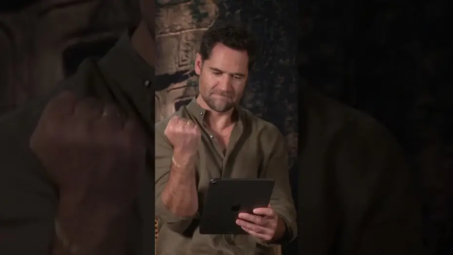 Video for the film Untitled Jurassic World Movie — Rupert Friend & Manuel Garcia-Rulfo play the Jurassic World Rebirth 16-Bit game!