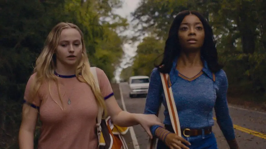Video for the film The Man in the White Van — "Don't Look"