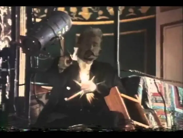 Video for the film Double Dragon — Double Dragon Trailer 1994
