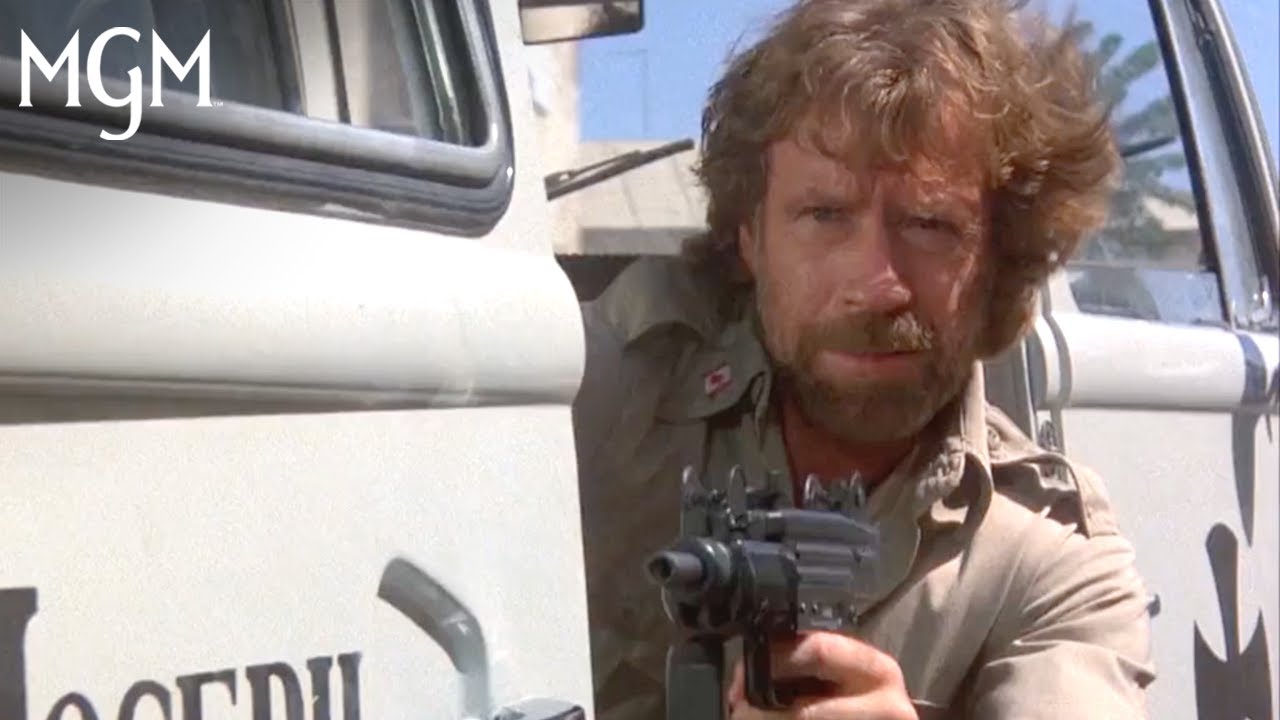 Video for the film The Delta Force — Gunfight Car Chase Scene