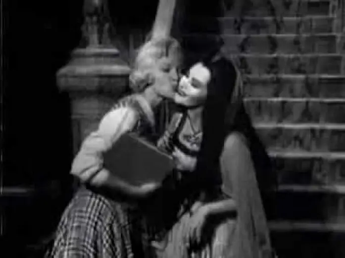 Видео к сериалу The Munsters — Munsters Season 1 Opening