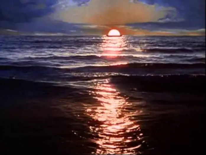 Видео к сериалу Hawaii Five-O — Générique - Hawaii Police d'État  (Saison 1)