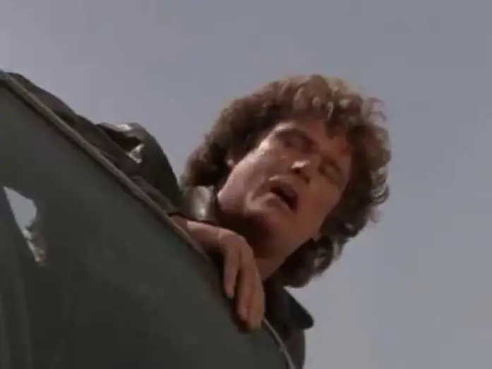 Video for the series Knight Rider — Мандрівний лицар (Knight Rider) - K.I.T.T. після дуелі з Голіафом