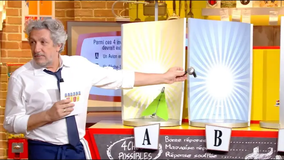 Video for the series Burger Quiz — Les drôles d'inventions d'Alain Chabat ! - Burger Quiz