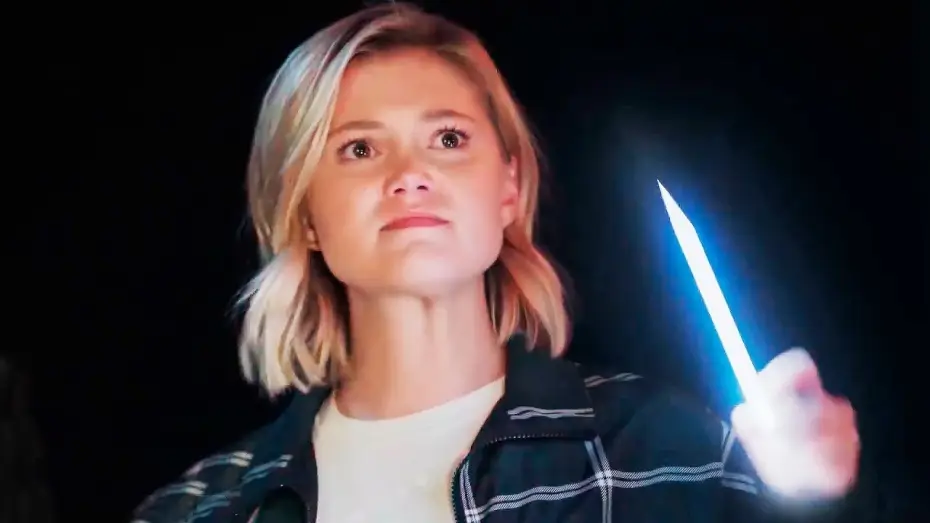 Video for the series Marvel's Cloak & Dagger — Плащ и Кинжал (2 сезон) — Русский трейлер (2019)