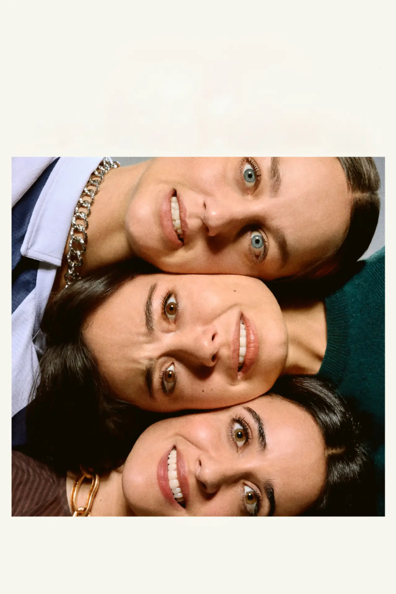 Series poster "Se tiene que morir mucha gente"