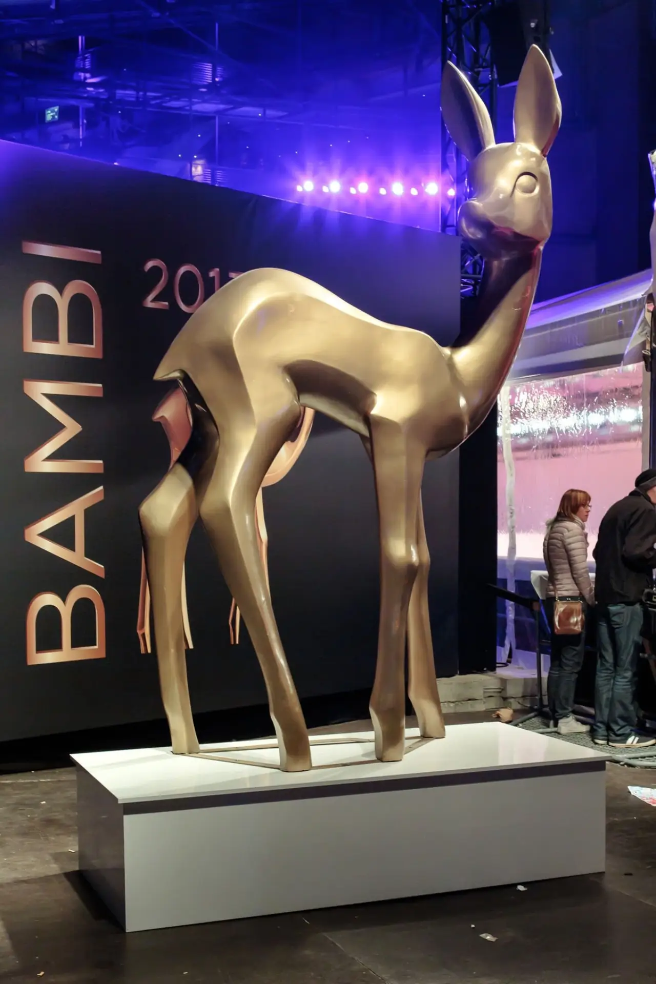 Постер к сериалу "Bambi"
