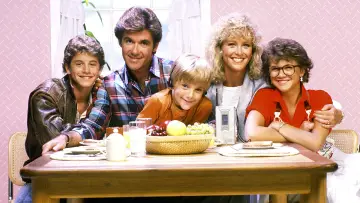 Backdrop for the TV series "Growing Pains" #1389529