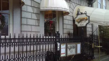 Backdrop к сериалу "Cheers" #1275856