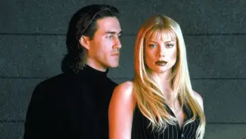 Backdrop for the TV series "La Femme Nikita" #1375410