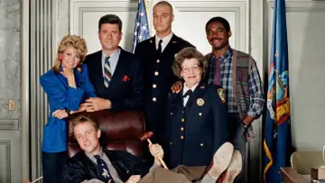 Backdrop for the TV series "Night Court" #1322502