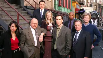 Backdrop for the TV series "NYPD Blue" #1253142