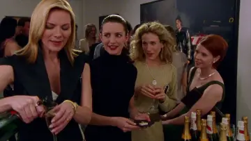 Backdrop for the TV series "Sex and the City" #1292709