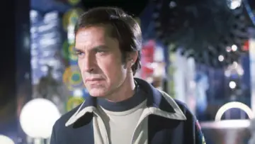 Backdrop for the TV series "Space: 1999" #1377654