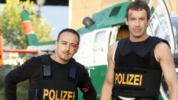 Backdrop for the TV series "Alarm for Cobra 11: The Motorway Police" #1298609