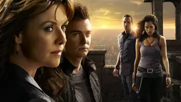 Backdrop for the TV series "Sanctuary" #1377308