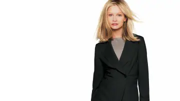 Backdrop for the TV series "Ally McBeal" #1393526