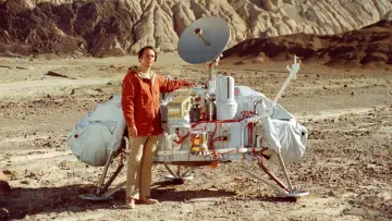 Backdrop for the TV series "Cosmos: A Personal Voyage" #1454231