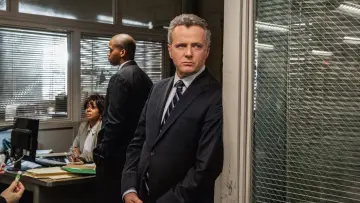 Backdrop for the TV series "Elementary" #1258638