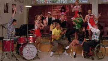 Backdrop for the TV series "Glee" #1262486