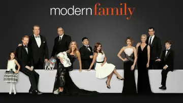 Backdrop for the TV series "Modern Family" #1318264