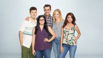 Backdrop for the TV series "Modern Family" #1318269