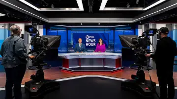 Backdrop к сериалу "PBS News Hour" #1224640