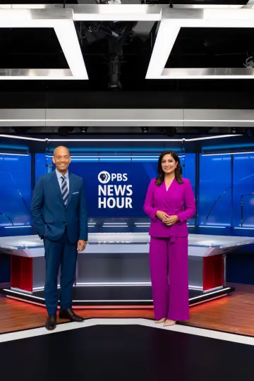 Poster for the TV series "PBS News Hour" #1224687