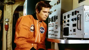 Backdrop for the TV series "The Six Million Dollar Man" #1315270