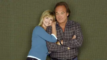 Backdrop for the TV series "According to Jim" #1309560