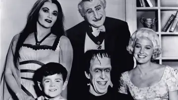 Backdrop for the TV series "The Munsters" #1358365
