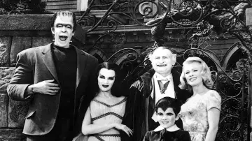 Backdrop for the TV series "The Munsters" #1358370