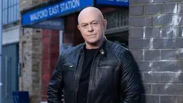 Backdrop к сериалу "EastEnders" #1218933
