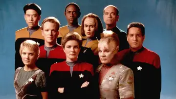 Backdrop к сериалу "Star Trek: Voyager" #1268135