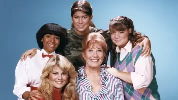 Backdrop for the TV series "The Facts of Life" #1301410