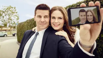Backdrop for the TV series "Bones" #1241185