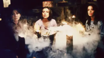 Backdrop for the TV series "Charmed" #1253189