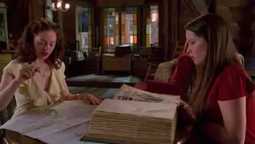 Backdrop for the TV series "Charmed" #1253217