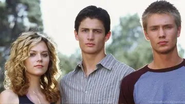 Backdrop for the TV series "One Tree Hill" #1318355