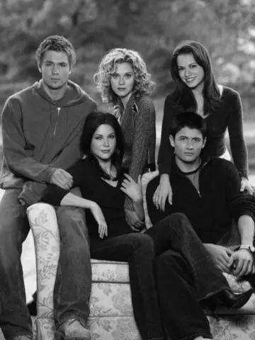 Poster for the TV series "One Tree Hill" #1318457