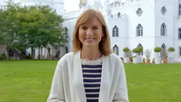 Backdrop for the TV series "Antiques Roadshow" #1359520