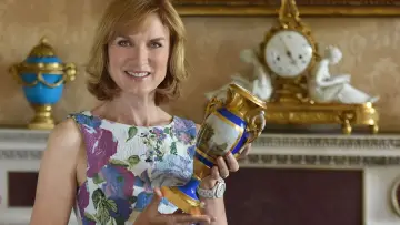 Backdrop for the TV series "Antiques Roadshow" #1359523