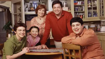 Backdrop for the TV series "Drake & Josh" #1350844