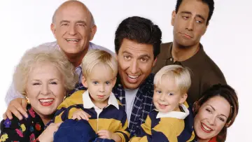 Backdrop for the TV series "Everybody Loves Raymond" #1302418