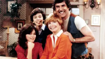 Backdrop for the TV series "One Day at a Time" #1315788